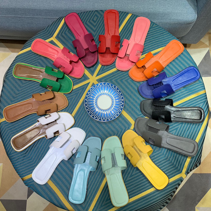 

Womens Beach slippers famous Classic Flat heel Summer Designer Fashion flops leather lady brand Slides famale shoes Hotel Bath Ladies sexy Sandals Large 35-42, 23