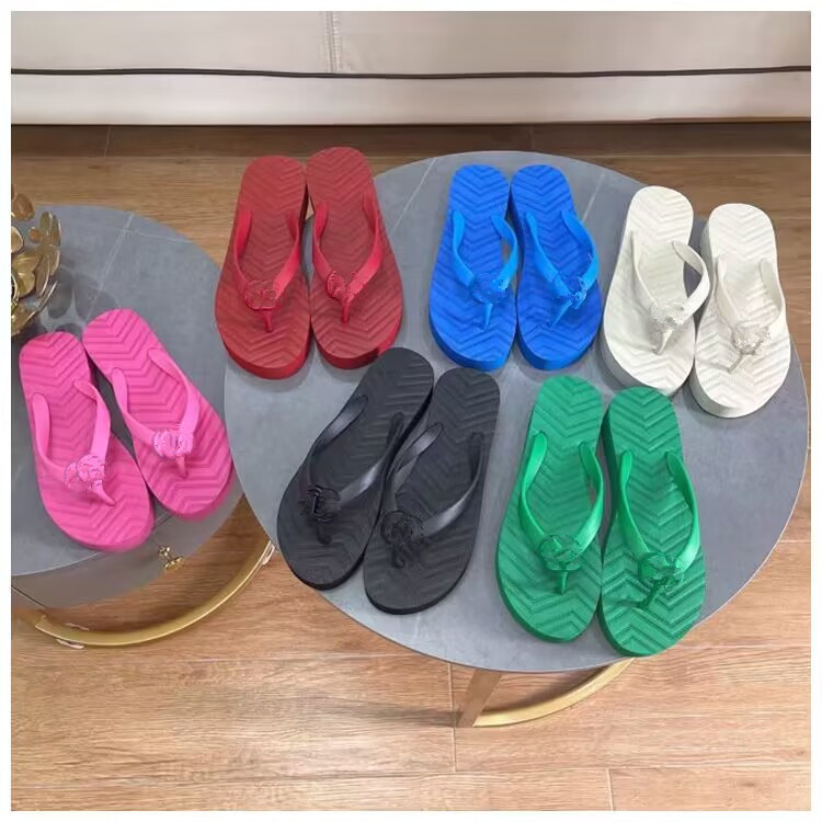 

Luxurious Slippers Foam Slides For Woman Designer Flip Flops Fashion Sliders Women Platform Sandal Summer Casual Beach Flipflops Shoes, Blue