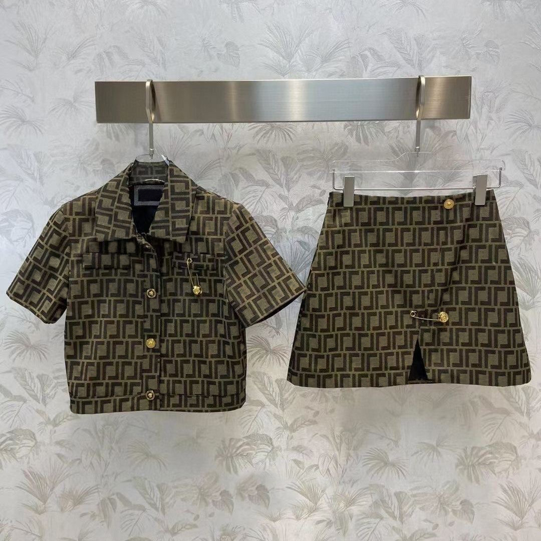 

Women's Two Piece Dress designer set suit skirt classic full letters print tracksuits luxury designer woman jacket fashion summer Cool Girls Streetwear two-piece set, Brown sets