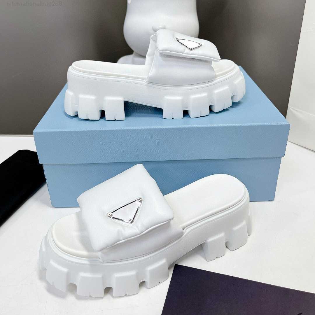 

Soft padded Plaque nappa leather slide slippers Platform Sandals shoes slip-on triangle flats sandal women luxury designer slides slipper factory footwear, Black