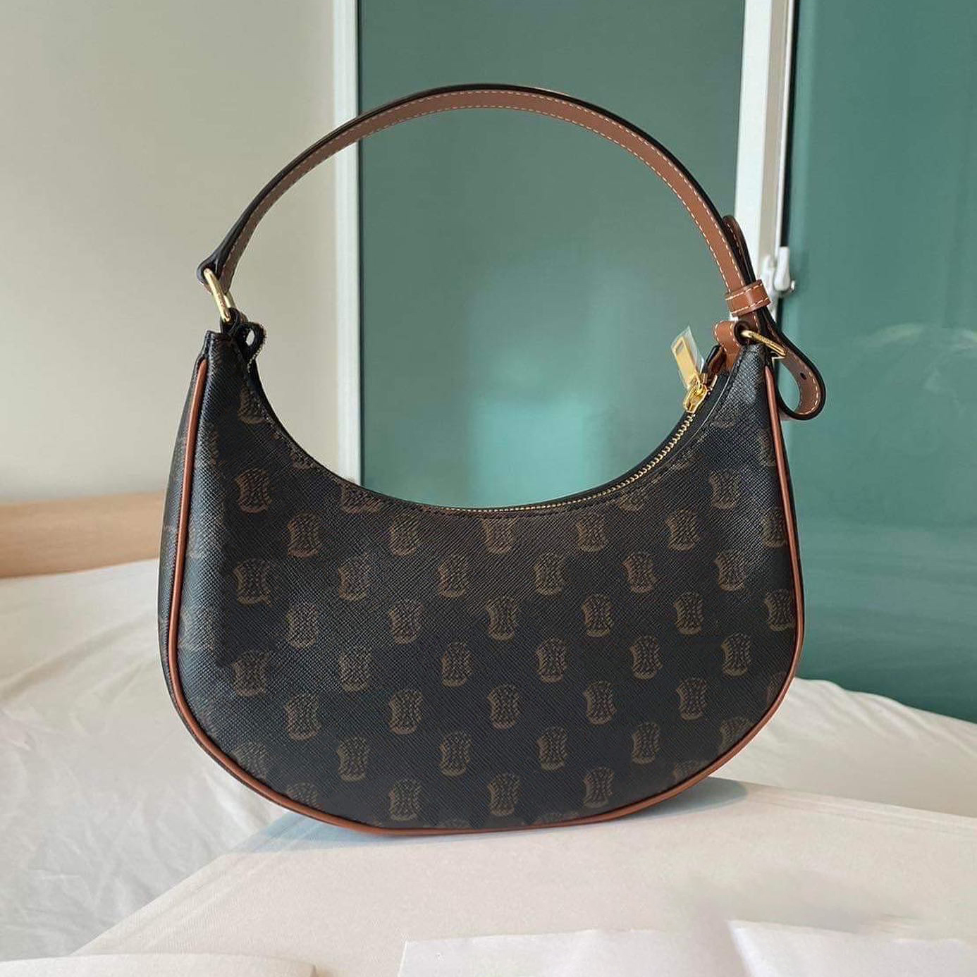 

TRIOMPHE AVA canvas travel designer crossbody bag womens tote handbag satchel bags mens celins Luxury fashion underarm bag clutch Genuine leather Shoulder bags, Black mon0gram