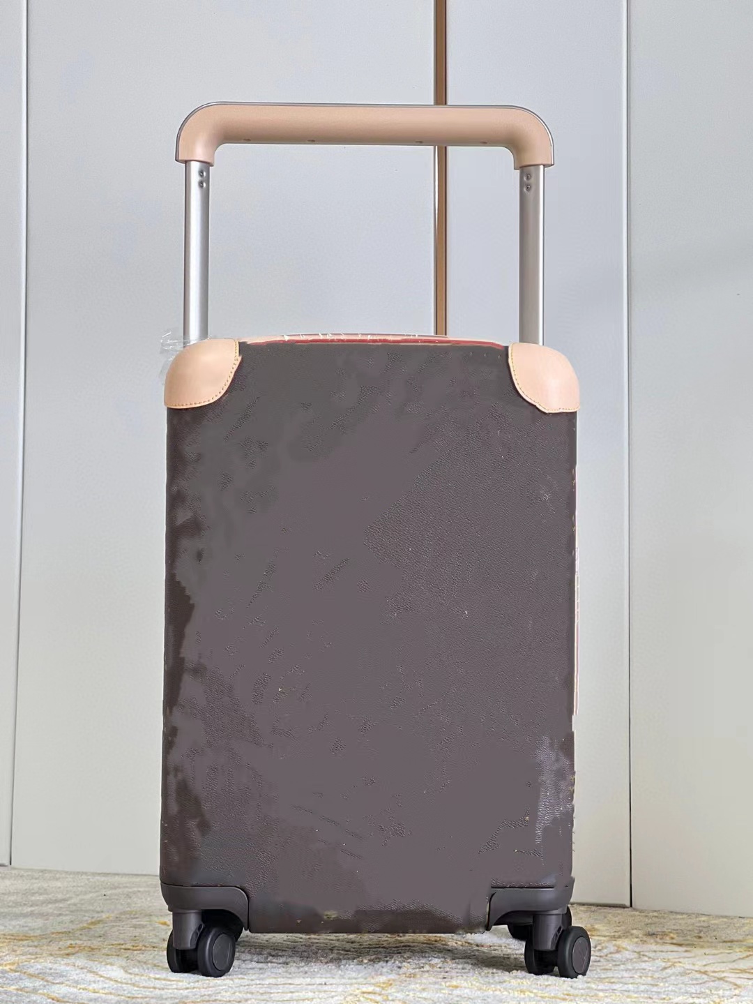 

2023 Luxury suitcase Designer luggage 55 Boarding box Large capacity Carry-on cabin Classic Alphabet Flower Pattern Travel Business Senior Pull Rod Universal Wheel