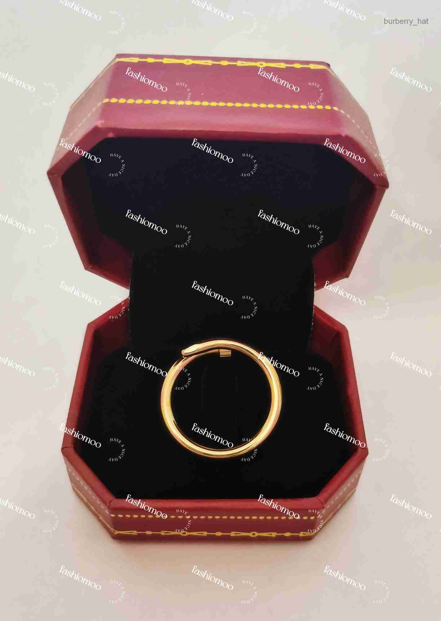 

2020 Designer Titanium Steel Rose Gold Women's Love Ring Deluxe Zirconia Engagement Ring Men's Jewelry Gift Fashion Accessories Ribbon