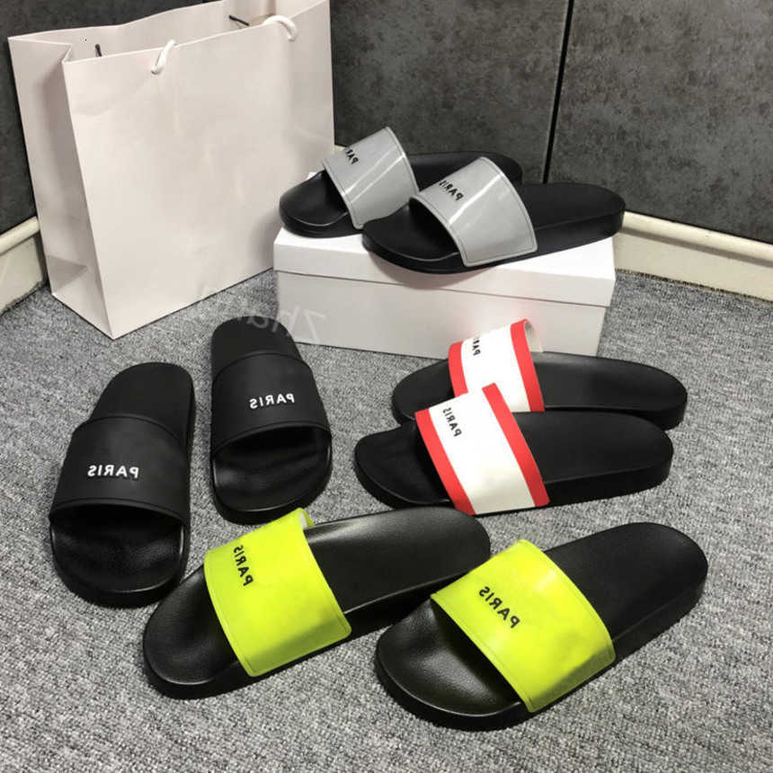 Designer Slide 2022 Men Women Slippers Sandals Summer Wide Flats Flip Flops Chaussons