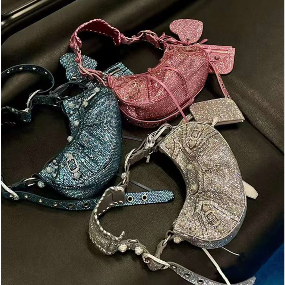2024 crossbody pochette bag motorcycle half moon bags Womens mens Designer rhinestone purse diamond Luxury tote handbags fashion retro 144