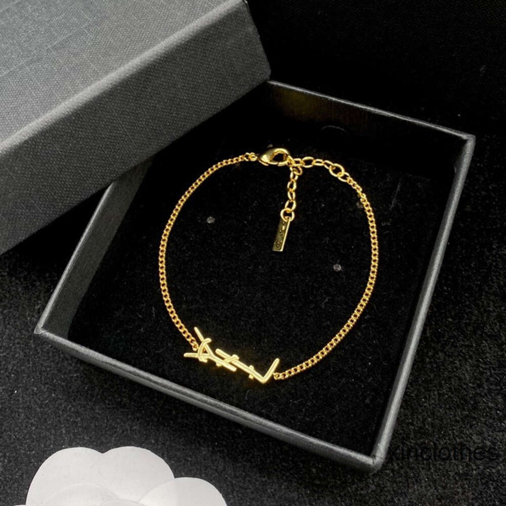 Original designer Girlsl women letter bracelets elegant Love 18K Gold Bangles Y engrave bracelet Fashion Jewelry Lady Party-image-923435249
