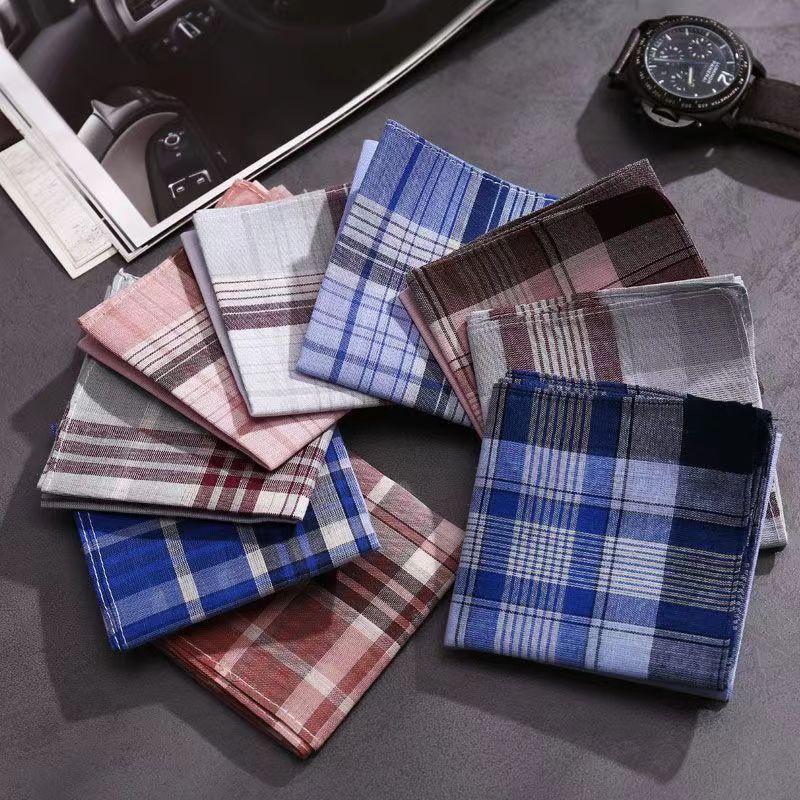 

Old style nostalgic men carry a thin handkerchief with them. Summer pure cotton sweat-absorbing hand towel. Women's all cotton handkerchief