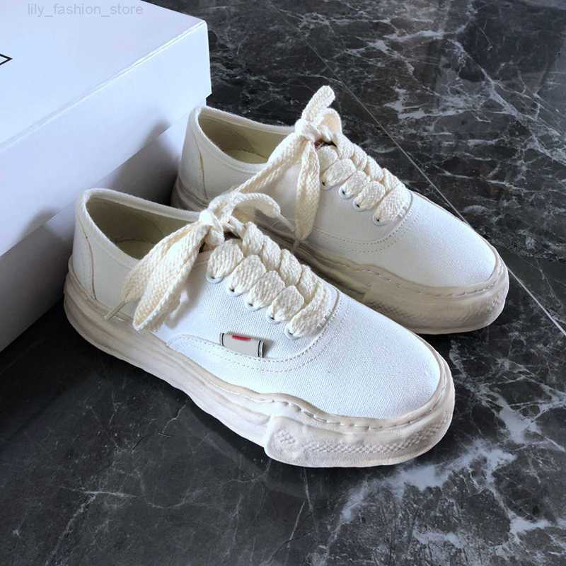 

Maison Mihara Yasuhiro MMY Dissolved Shoes Versatile Casual Canvas Shoes Men's and Women's High rise Board Shoes, Color 4