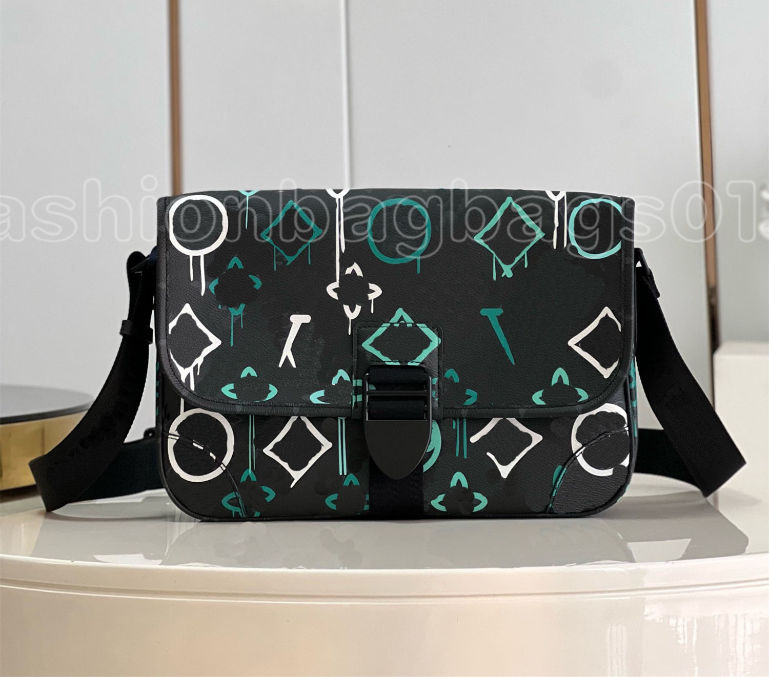 

M21394 Archy Messenger MM Bag for Man Luxury Designer Graffiti Laptop Bags Mens Monograms Floral CrossBody Bag Jacquard Strap Shoulder Flap Cover Satchel Bag M46328, Black-emboss flower