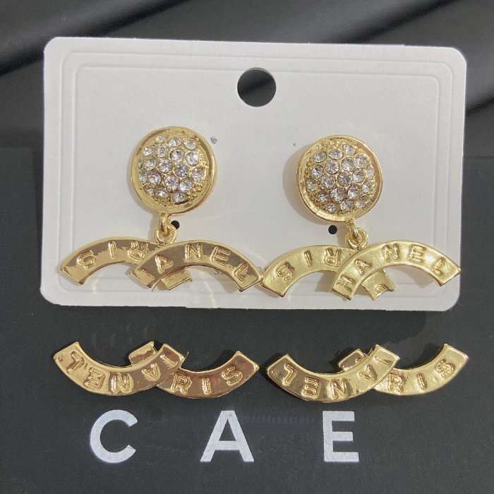 

Designer Stud Diamond Earrings Family Lovers Gift Jewelry Spring Romantic New Dangle Earrings 18K Gold Plated Women's Luxury Earrings Fashion Jewelry Wholesale