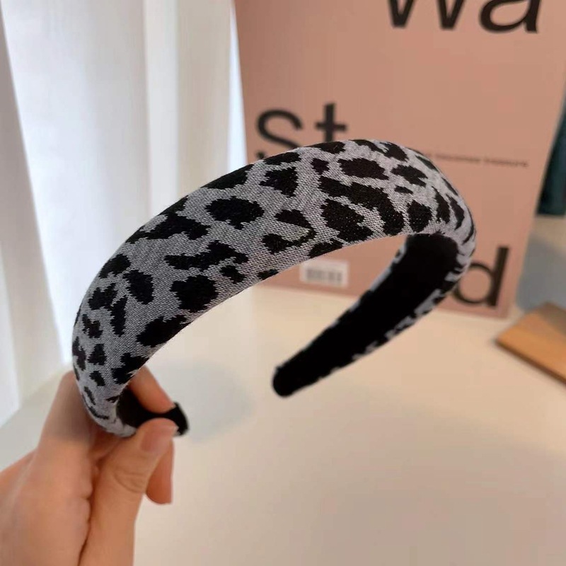 

Fashionable Leopard Print Knitted Wide-Brimmed Sponge Headband Increased Skull Top Net Red Headband Hair Accessories Female