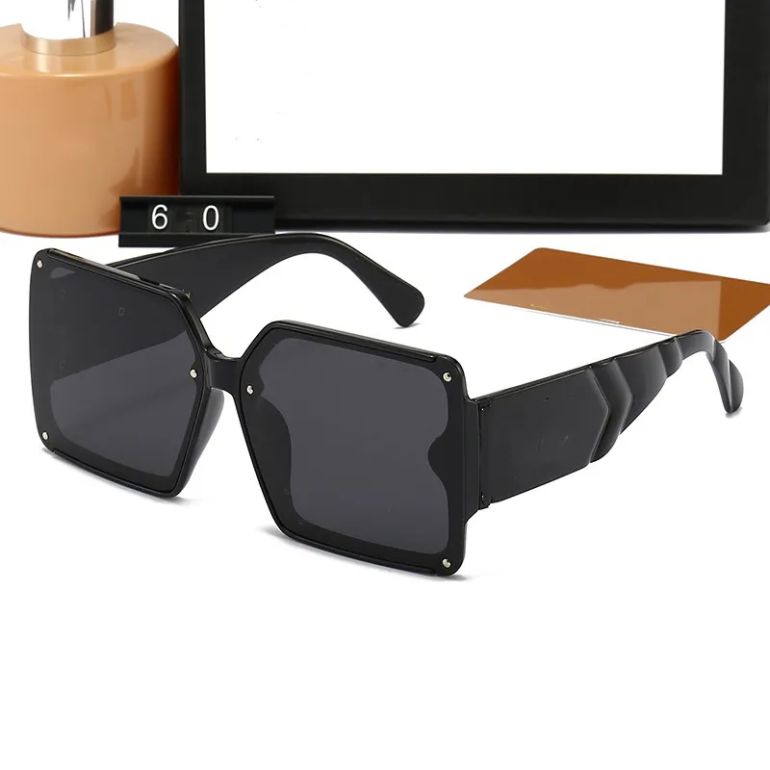 

Sun with sunglasses man eyeglass woman square sunglasses for women european style leisure time retro classic adumbral luxury brand polarized sunglasses