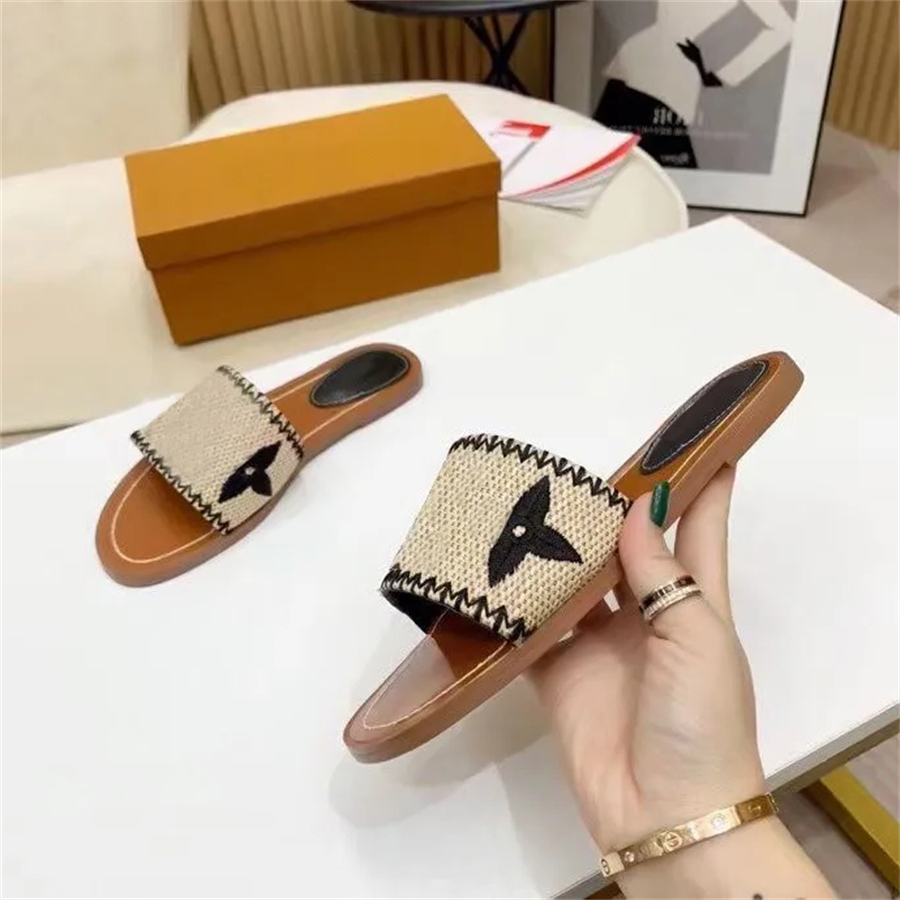

2023 women luxury Designer slippers high quality Fashion summer banquet Slide shoes pp straw outdoor leather brand sandals multicolor Casual flat heel Mule letter, With box
