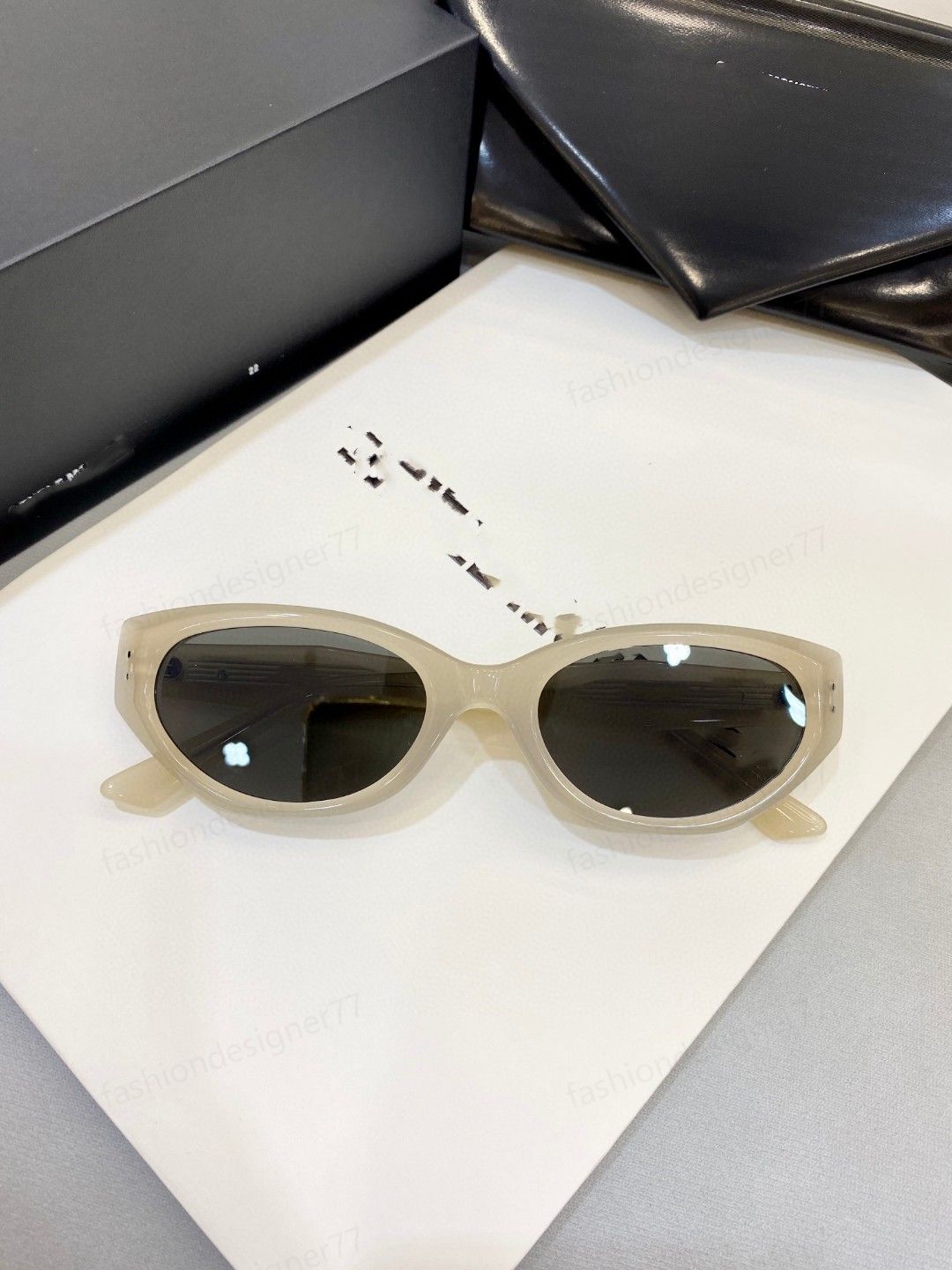 

Luxury Brand Channel Slim Sunglasses Square Trendy Women's Sunscreen Versatile Foreign Temperament Polarized UV Proof Strong Light Ultra Light Glasses035