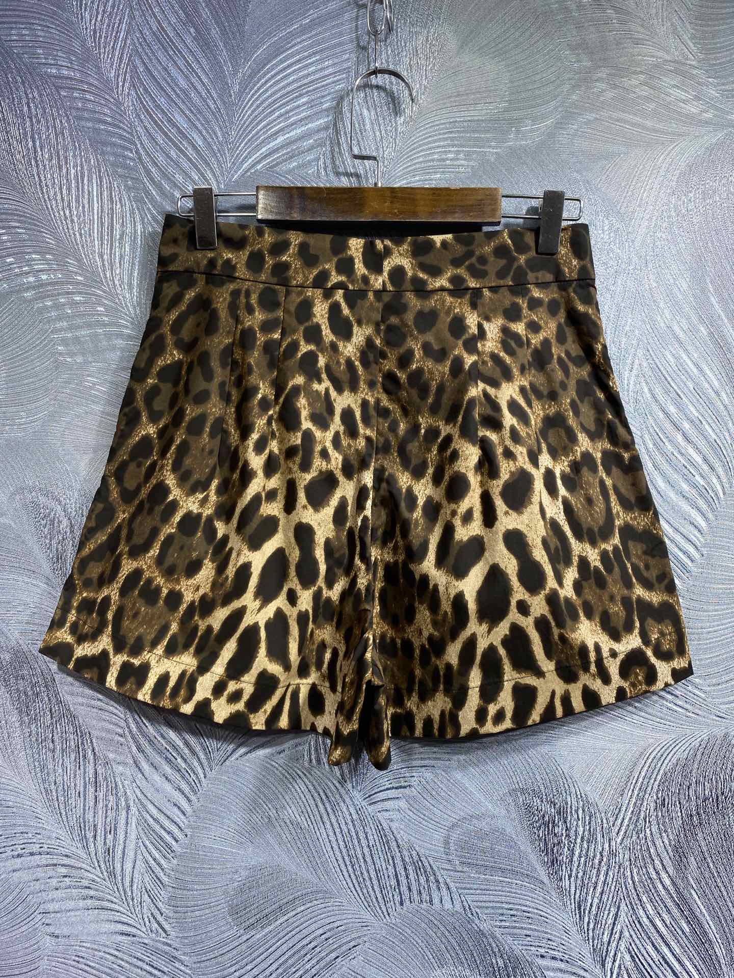Women's Shorts European designer 2023 autumn new cotton printed leopard print waistband shorts