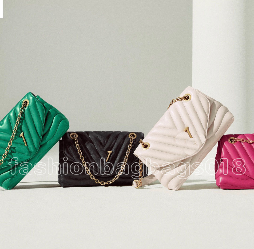 

New Wave Chain Bag MM Luxurys Designer V Shaped Quilting Handbag Leather Flap Cover Envelope Bags Womens Clutch Purse Green M58664 M59985 M20615 M58552 M58549 M58550