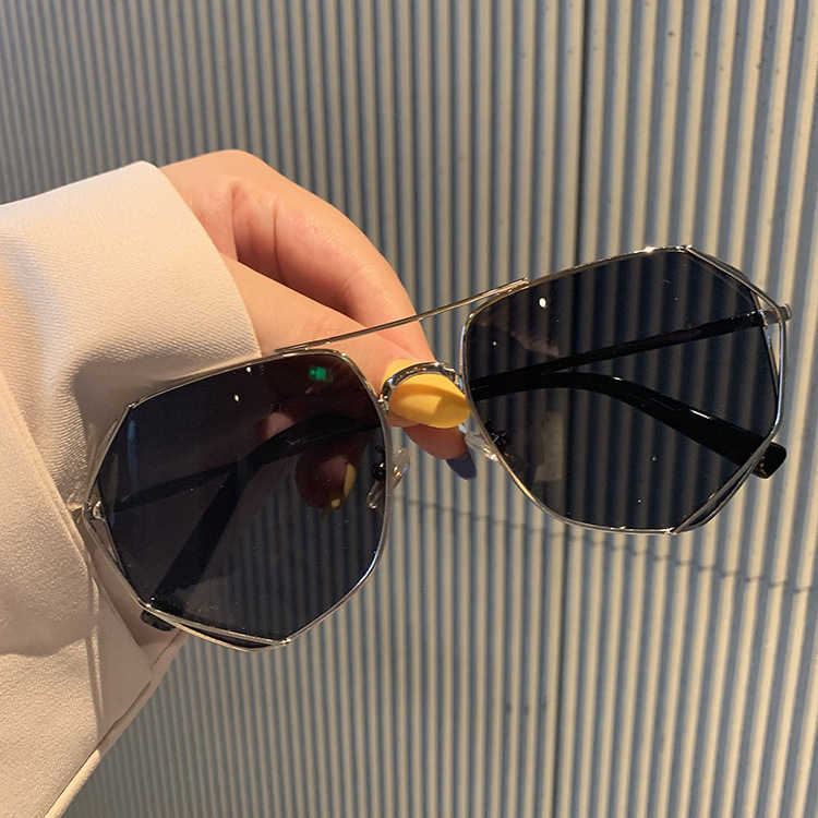 Fashion half-frame sunglasses Metal polygon new male personality trend female round face net red lovers street photography-image-861690634