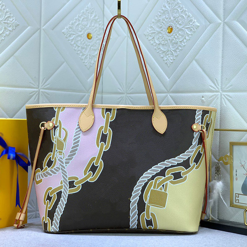 

Designer classics Totes Bag leather plaid animal pendant Underarm bag women's large-capacity Tote Shopping bags messenger bag