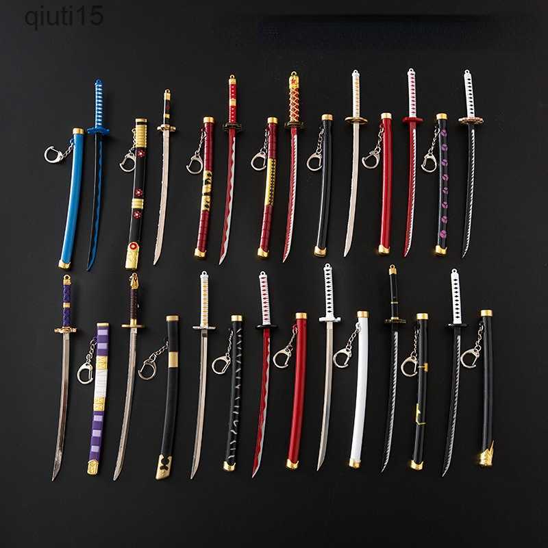 

Cartoon Figures New 22CM Metal Gift Props 22cm Katana Real Mini Katana Keychains anime keychain cute keychain accessories key chains T230425