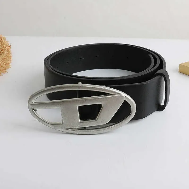 

Belts Vintage Letter Oval Metal Snap Buckle Men Women PU Decorative Belt Fashion, Black