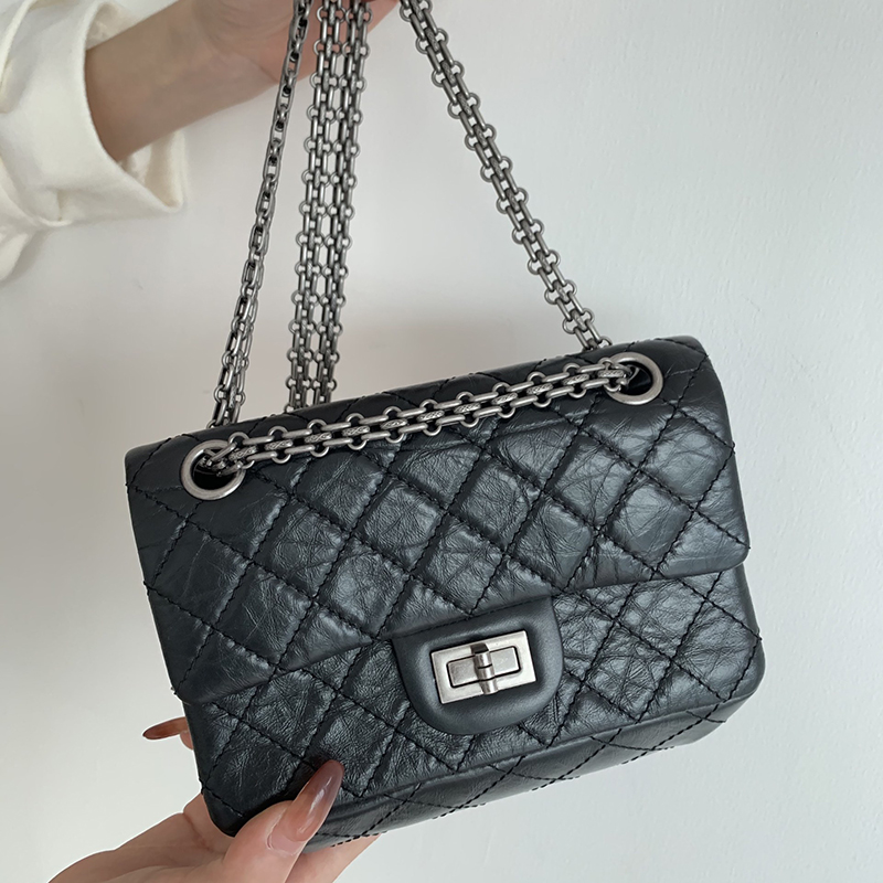 

Designer Flap Bag MINI HANDBAG 10A Mirror quality Calfskin Crossbody Bag Genuine Leather Shoulder Bags With Box C020