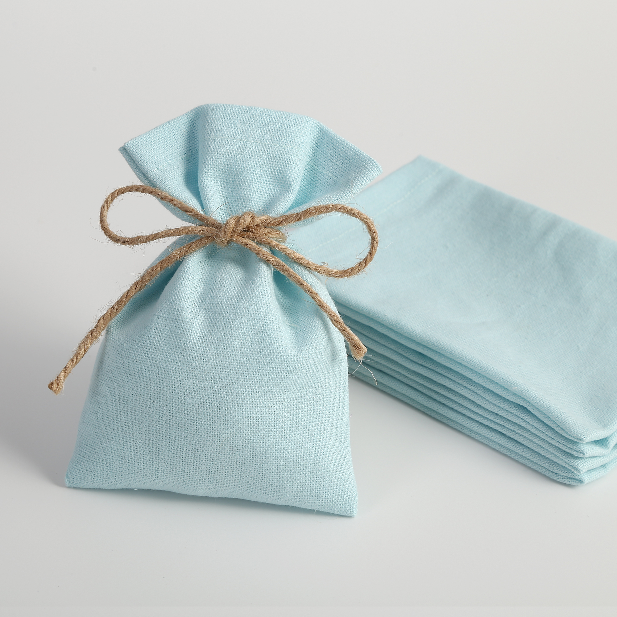 

50pcs Small Cotton Pouch Jewellery Packaging Bags Blue Chic Wedding Favor Bags Party Gift Bags Candy Bag Jewelry Pouch Drawstring Bag LOW Price