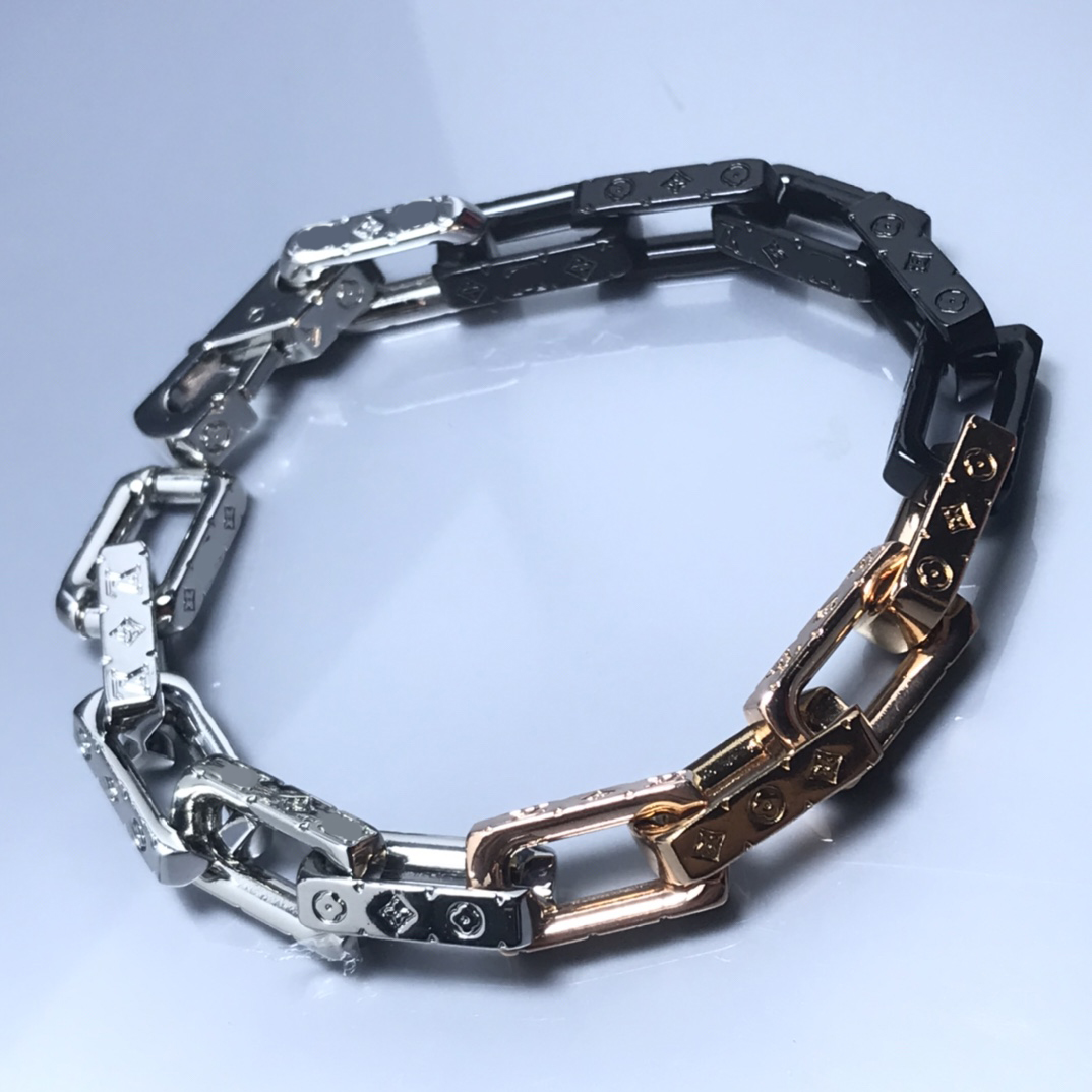 

Luxury Designer Cuba Bracelet mens Bracelet Fashionable and Versatile Twist Special Pattern Jewelry Silver Plated Bracelet High Quality Wedding Gift