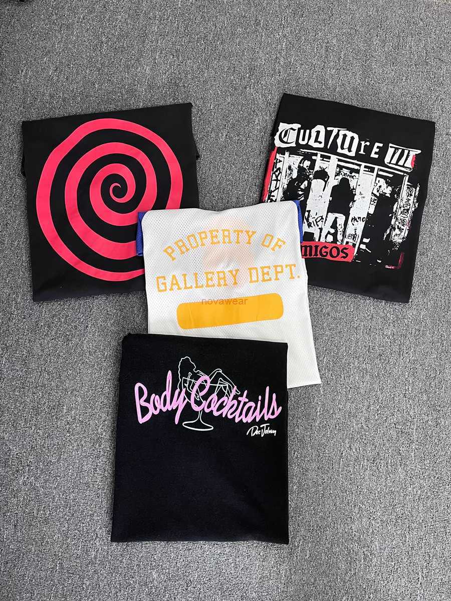 

Fashion Designer Clothing Tees Rock Tshirt High Quality Galleryes Depts Washed Old Cocktail Girl Letter Printed Short Sleeve T-shirt Men's Streetwear Hip hop TShirts, Dark brown