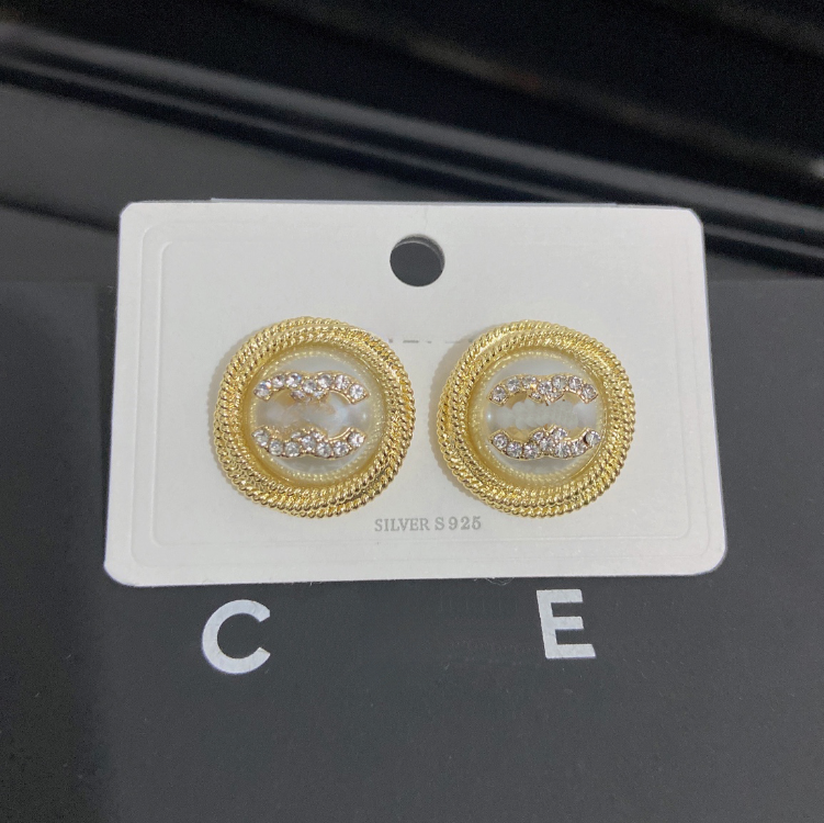 

Charm Women Hoop Earrings Brand Designer Diamond Stud Earrings 2023 New Love Jewelry Wedding Party Accessories Spring Fashion Alloy Jewelry Earrings Wholesale