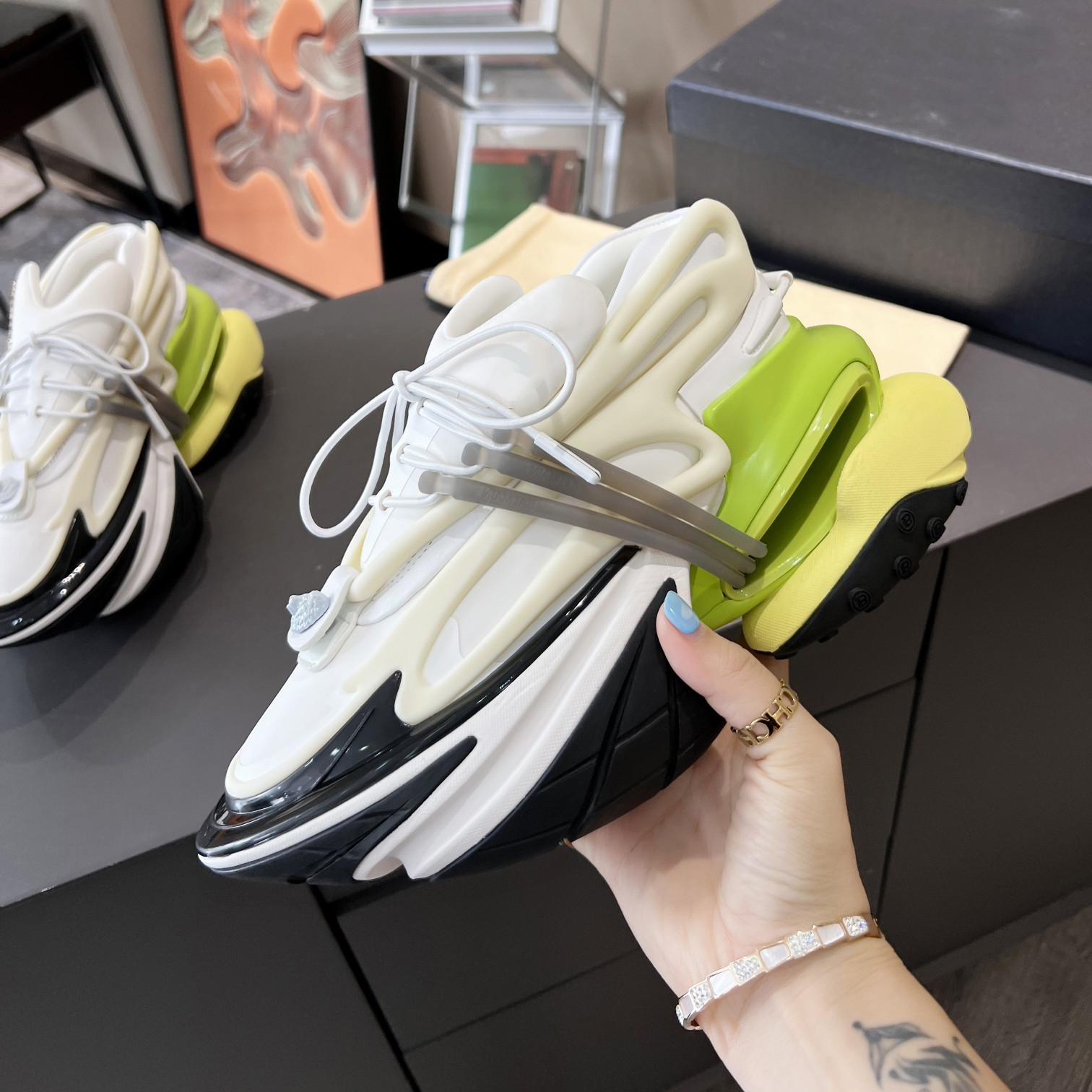 

Men Women Nylon high quality Casual Shoe luxury Designer Running Shoes Fashion Prismatic trainer sports Sneakers Brand Cool Woman Stylist Classic Outdoor Sneaker, No box