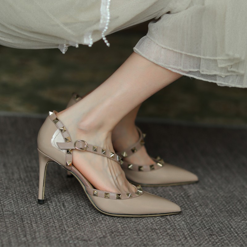 

Luxury Designer Women's shoes Rivet Sandals Real Leather High Heels summer Classic Pumps 6cm 8cm 10cm black Thin heel pointed toe party Sexy Wedding Shoes with Box, Color # 7