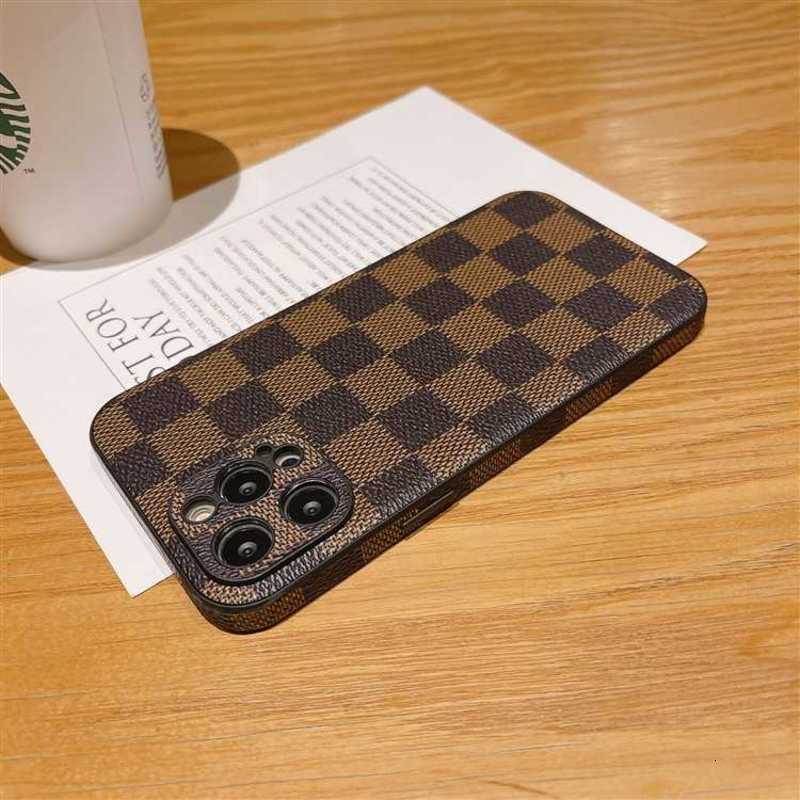 

Luxury Leather Phone cases iPhone 14 12 13 11 Pro Max 14 13 mini X XS XR 7 8 Plus SE 6 6S Designer fashion case, Brown plaid