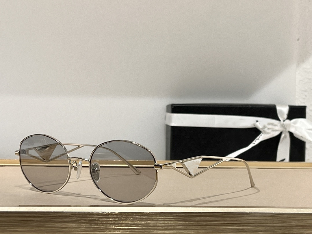 

Sunglasses For Women and Men Summer SPR 60Y Style Anti-Ultraviolet Retro Plate Full Frame Eyeglasses Random Box