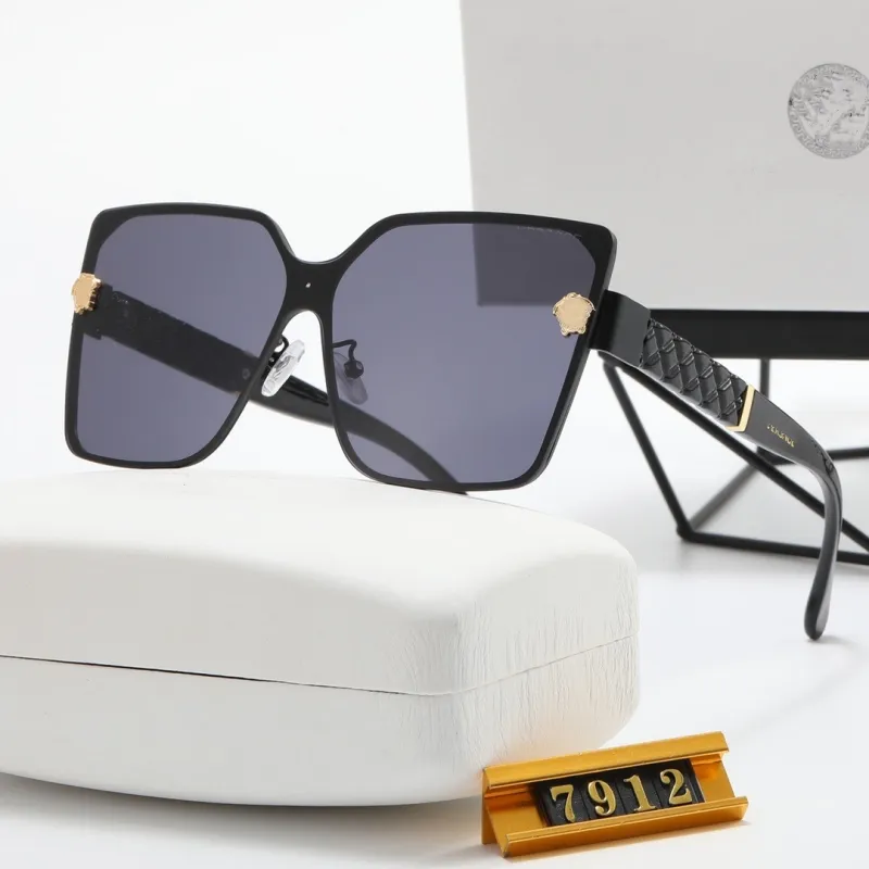 

Mens Designer Sunglasses Luxury Womens Sunglass Eyewear High Quality Letters Glasses Fashion Polarized Glasses Driving Beach Glass 2304263D