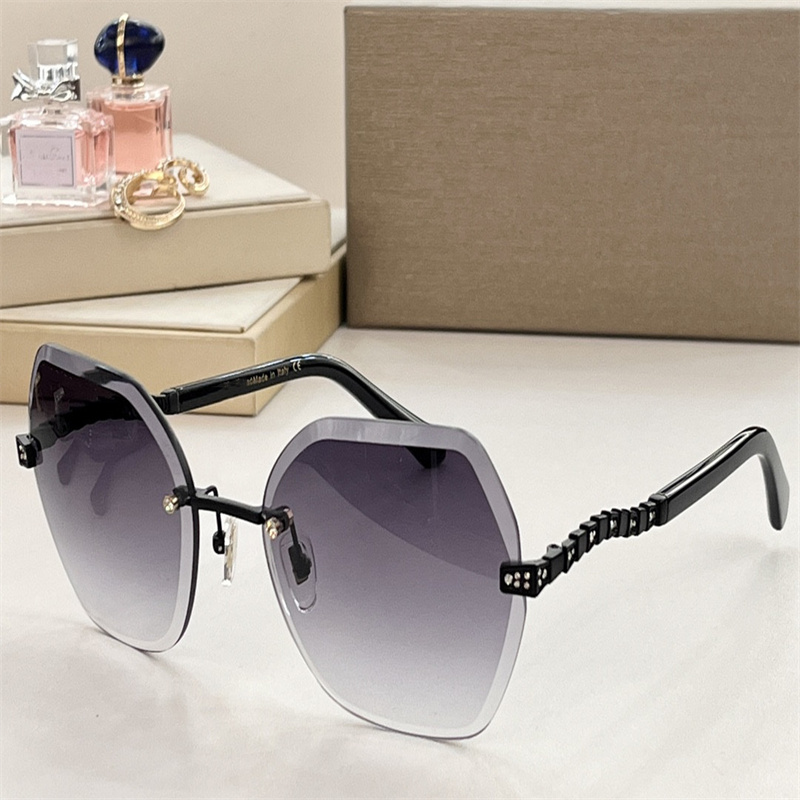 

New Fashion Luxury Designer Brand Sunglasses Womens For Mens Sun Glasses Fashion Style Protects Eyes UV400 Lens With Random Box