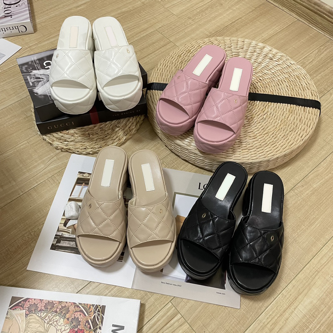 

2023 Beach slippers interlocking C Thick bottom designer Women fragrant style Shoes lady Platform slipper sandal Heels wedges Slides sexy High heel Sandals, Chnl4253