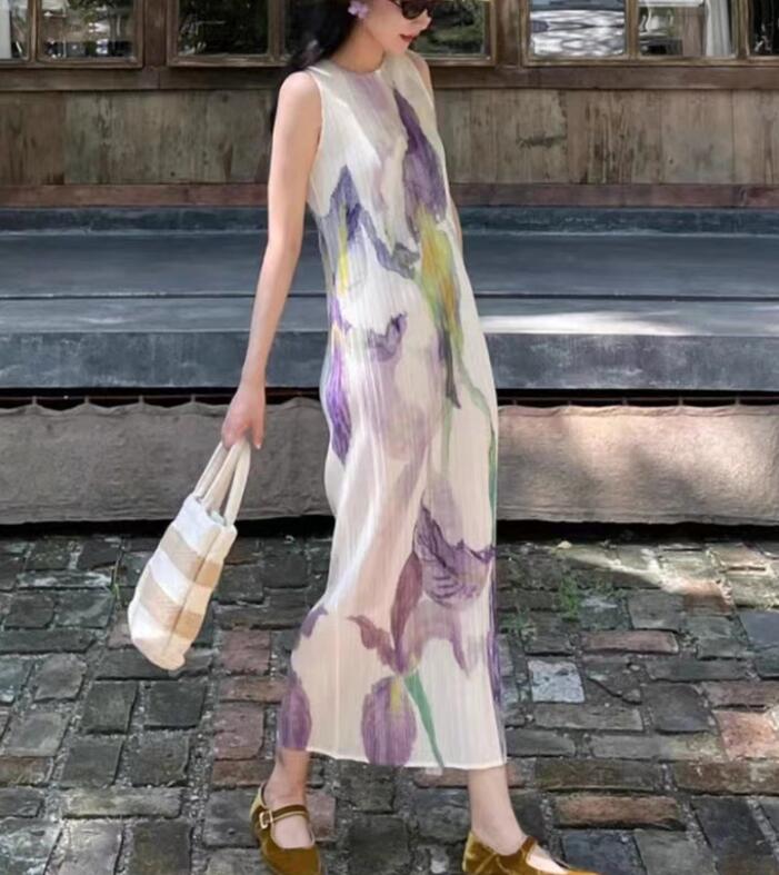 

ISSEY Pleated Print Fashion Style Temperament Beach Dress 25, White