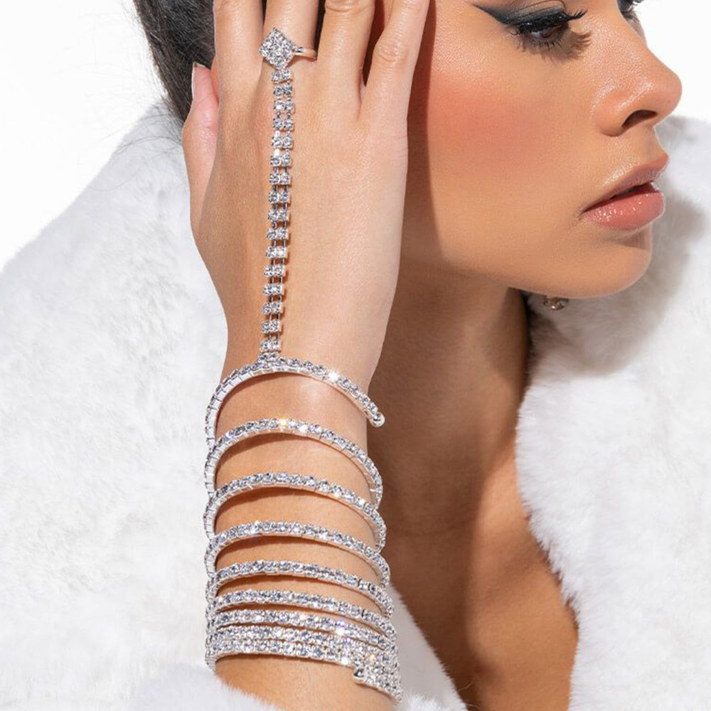 

2023 hot selling Tennis Popular style multi-layer crystal bracelet cold wind shiny water drill elastic finger chain woman Bracelet