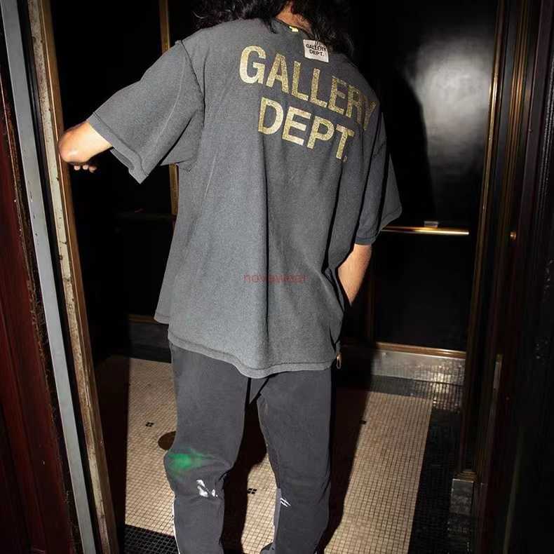 

Fashion Designer Clothing Tees Rock Tshirt Galleryes deptes Worn Out Washed Gilded Letter Printed Trendy Men Women Loose Fitting Summer Trendy Brand Short, Black