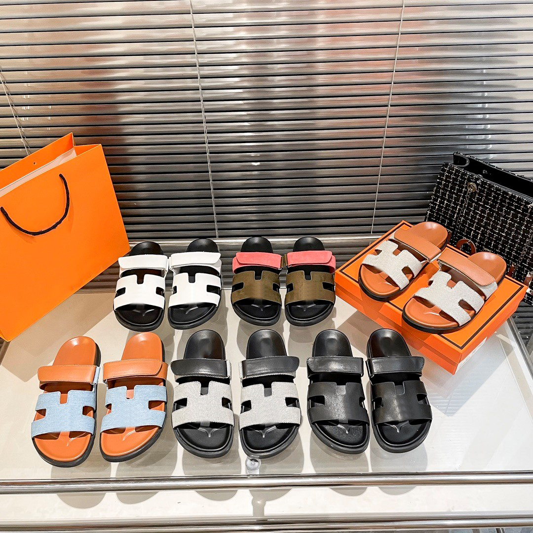 

2023 Designer Chypre H Slippers Beach Classic Flat Sandals Summer Lady Leather Flip Flops Men Women classic HOOK & LOOP Flip Flops flat mules loafers size 35-40, Hmes3232
