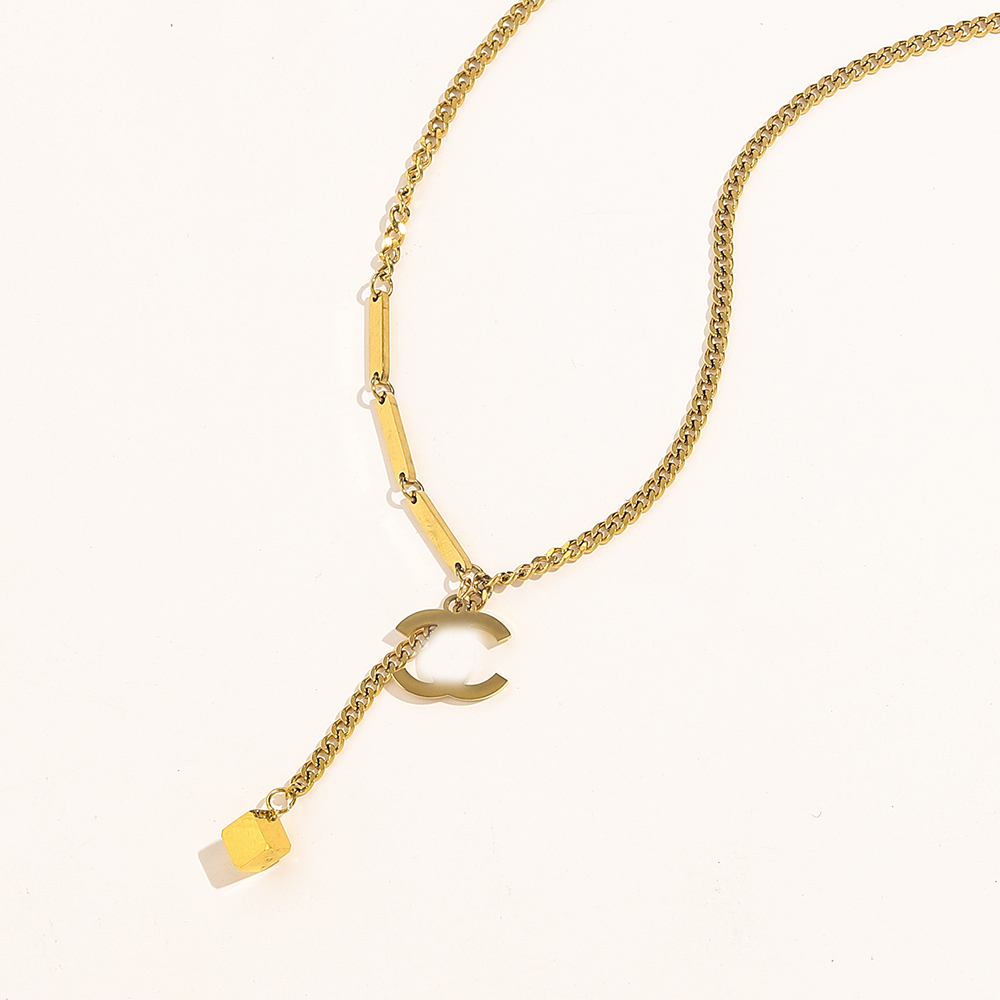 

18K Gold Plated Brand Designer Double Letter Pendant Necklaces Never Fading Classic Crystal Rhinestone Stainless Steel Choker Chain Jewelry Accessories Necklace