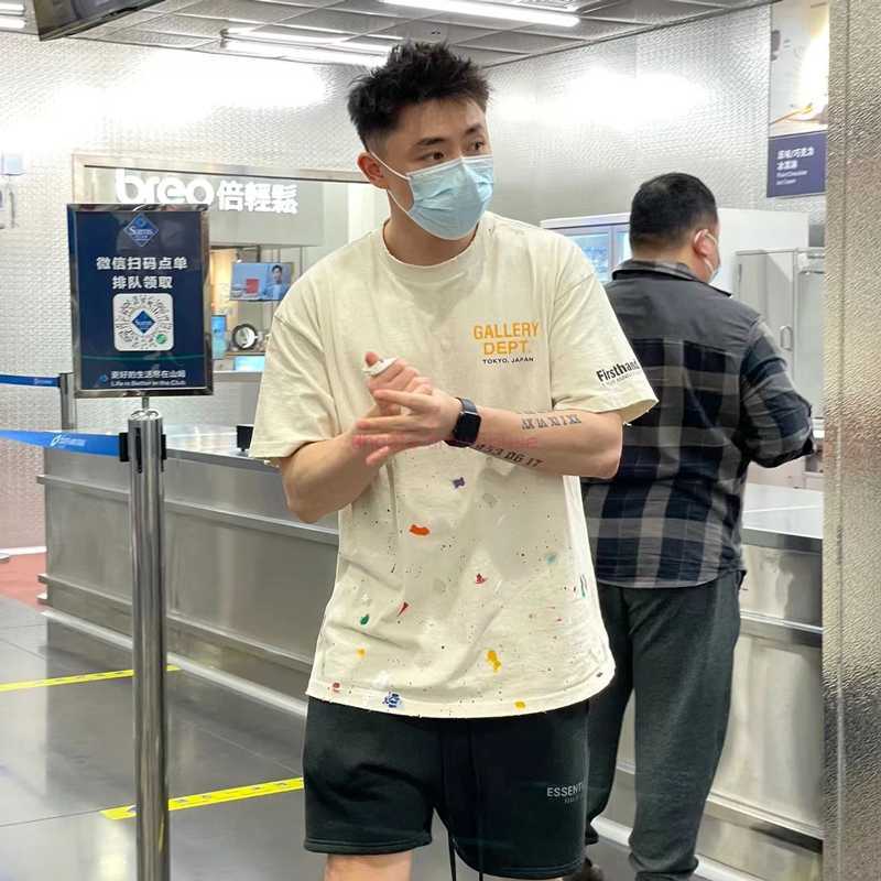 

Fashion Designer Clothing Tees Rock Tshirt Galleryes Depts Speckled Graffiti Color Painting Used Washed Short Sleeve Vintage Men's Women's Loose High Street T-shirt, Apricot
