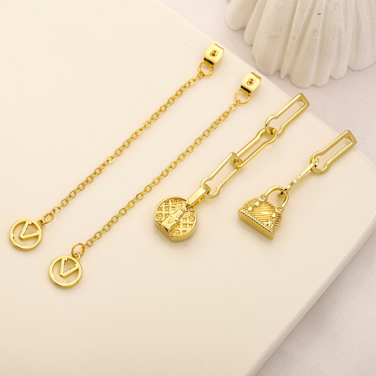 

Designer Dangle Tassel Earrings 2023 Women Luxury Couple Earrings High Sense Wedding Party Jewelry Earring Fashion 18K Gold Jewelry Wholesale