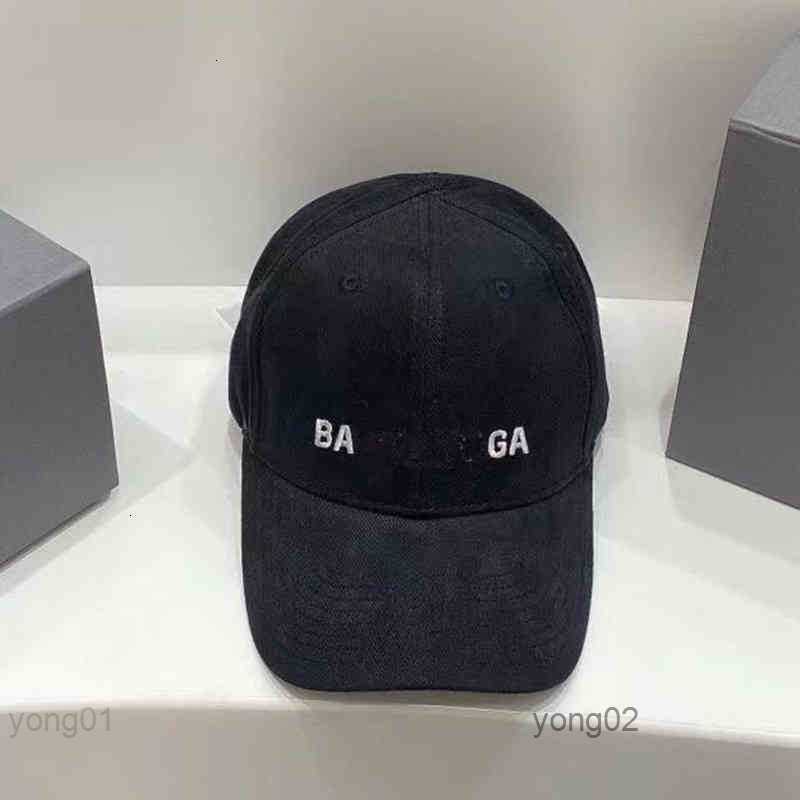 

2022 New Men's and Women's Baseball Caps French Paris Alphabet Casual Hats Outdoor Couple Sun 12