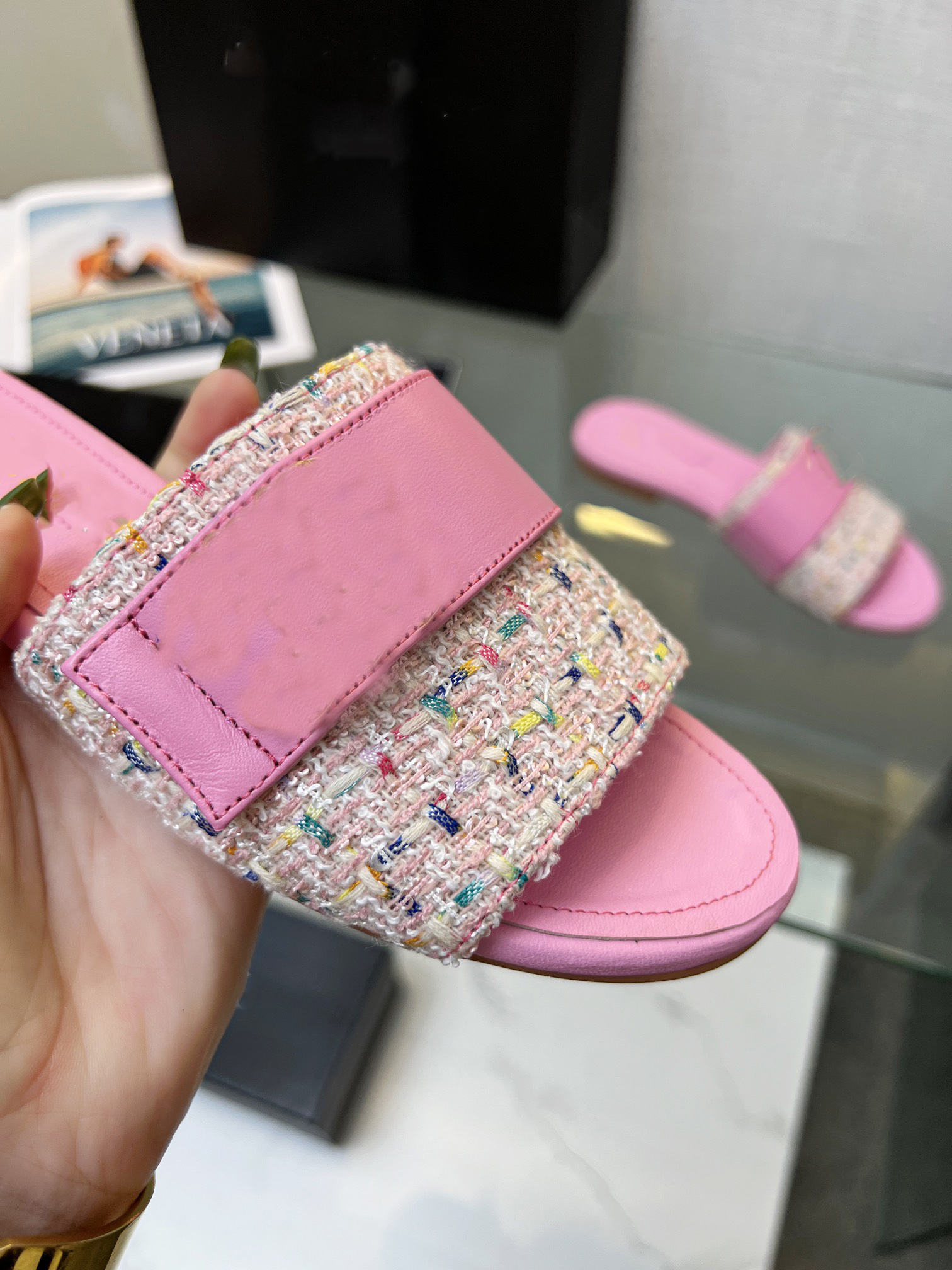 

With Box Designers Smooth Calfkin Women slippers Sandals Sunset Flat Comfort Mules Padded Front Strap Slippers Fashionable Style Slides R hl20239999, Pink