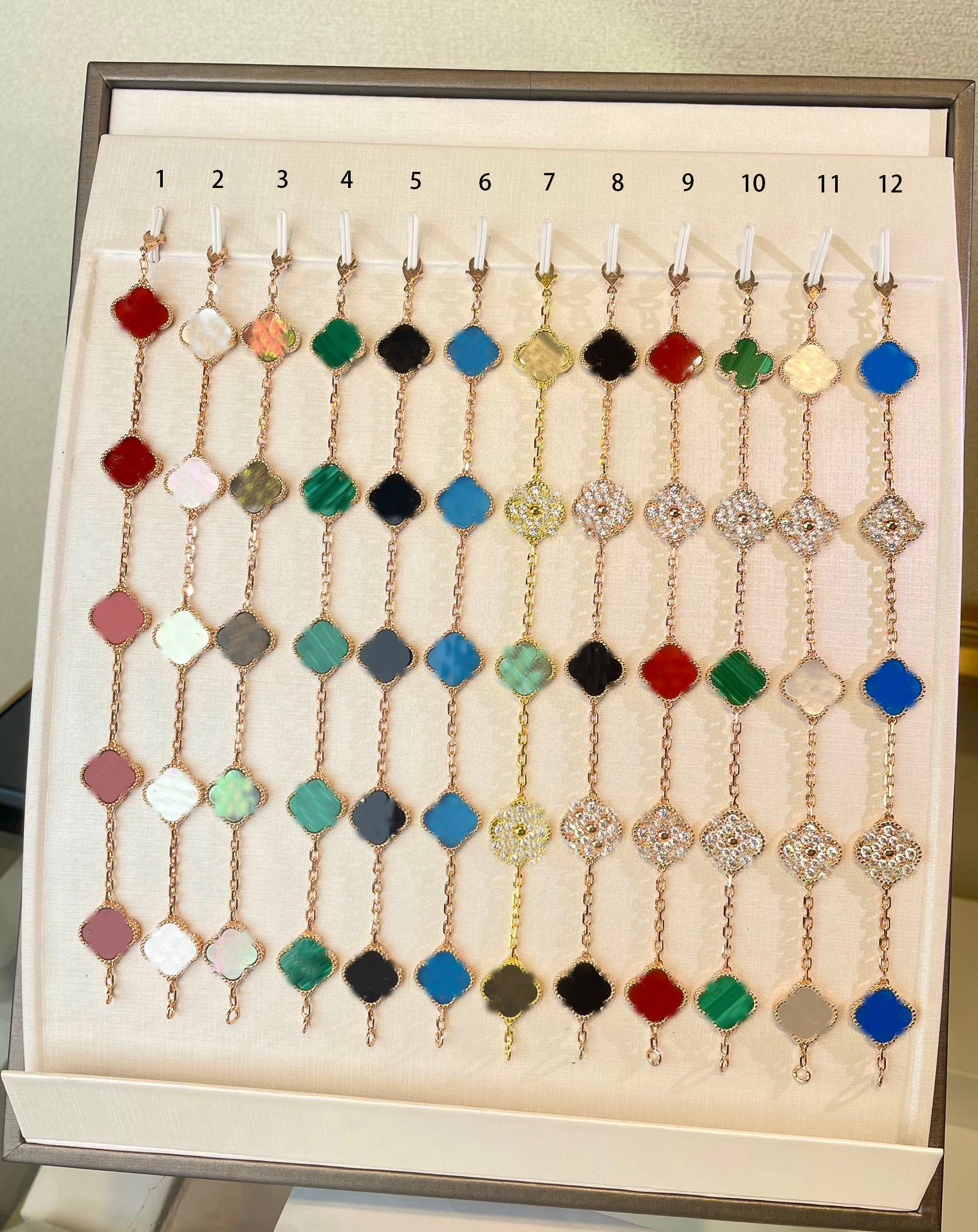 

Designer women's Bracelet four leaf High quality chain bracelet Classic bangle Steel jewelry Best gift