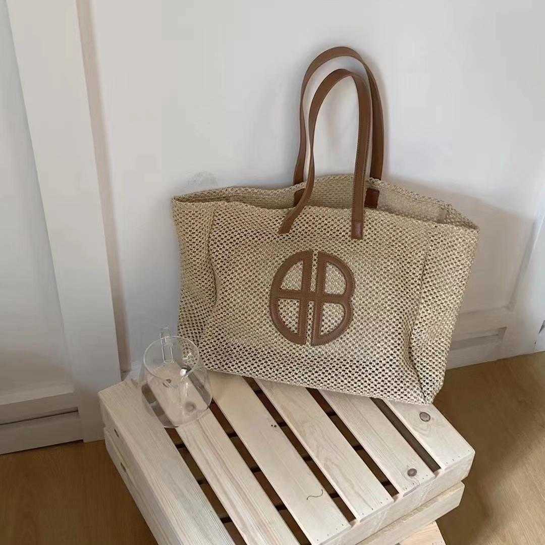 

Grass Woven Women's Bag Versatile Woven Bag Summer 2023 New Tidal Beach Shopping Bag Fashion Handheld Tote Bag, White5
