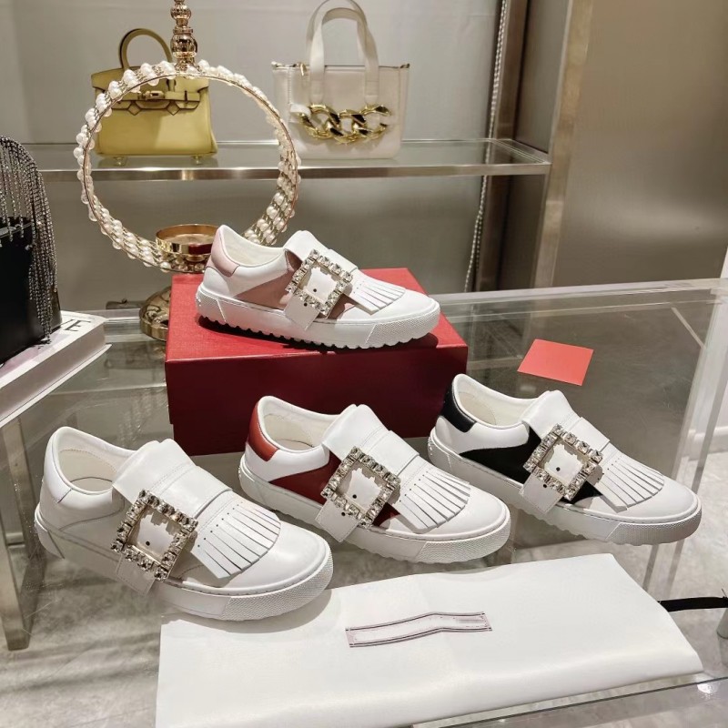 

New RV drill buckle leather casual board shoes Hepburn style comfortable luxury Lofu shoes tassel thick sole match color one pedal women's single shoes 23 spring