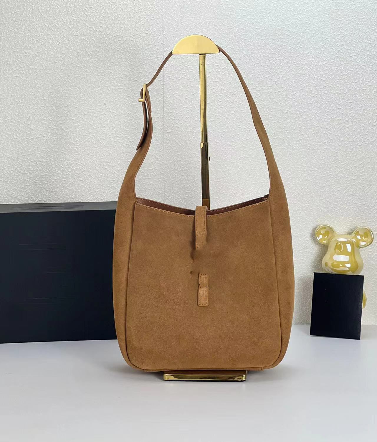 Original Luxury Designer Shoulder Bag The latest handbag Fashion Classic Handbag Fashion brand Crossbody Bag 713938 