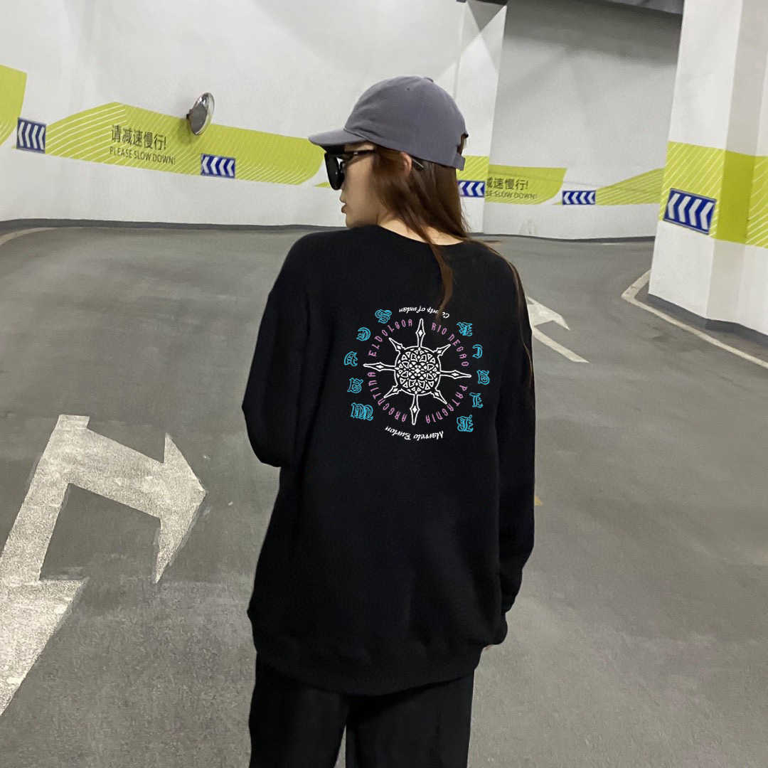 

CH Designer Clothing Men's Sweatshirts Luxury Casual Hoodie 22s Crowe Heart cross wool circle horseshoe print women's round neck sweater for sale Chromes, Shipping fee